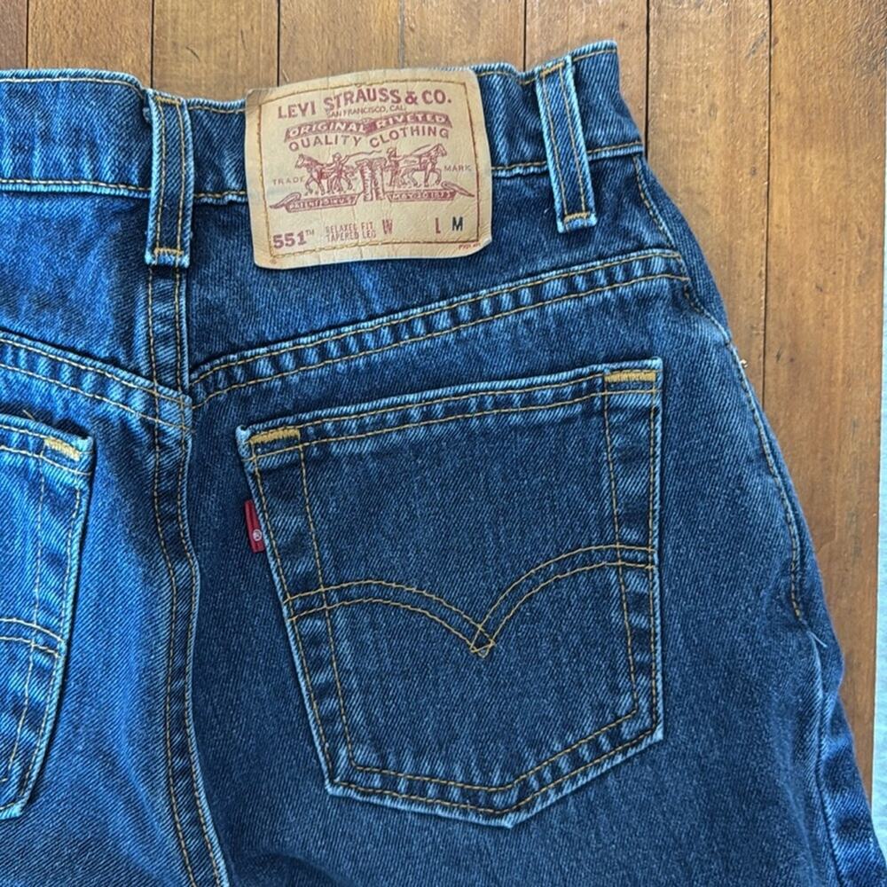 Womens Levis 551 Vintage Dark Wash Jeans Size 4  26x30